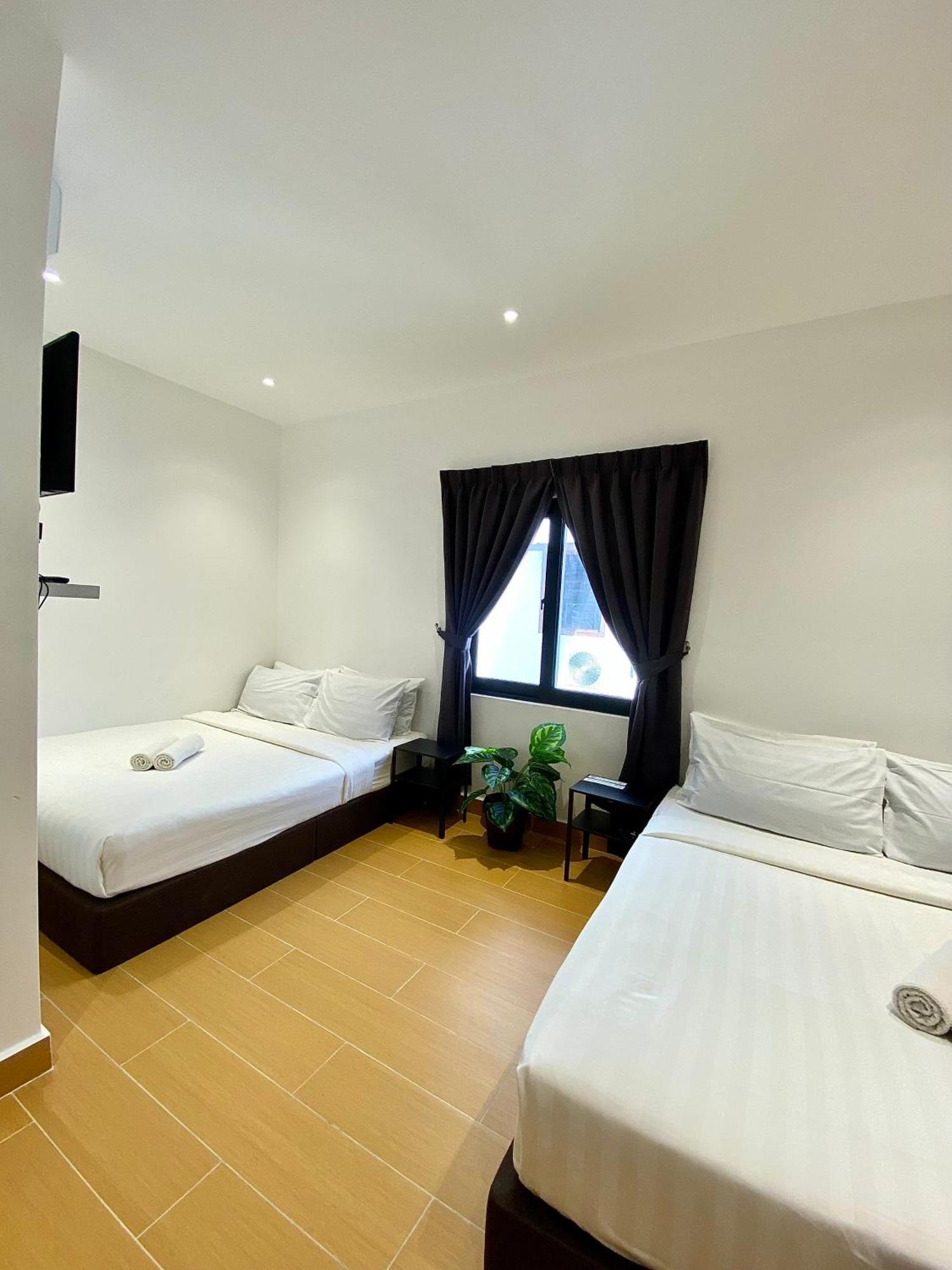 The 6N By Sky Hive Hotel George Town  Kültér fotó