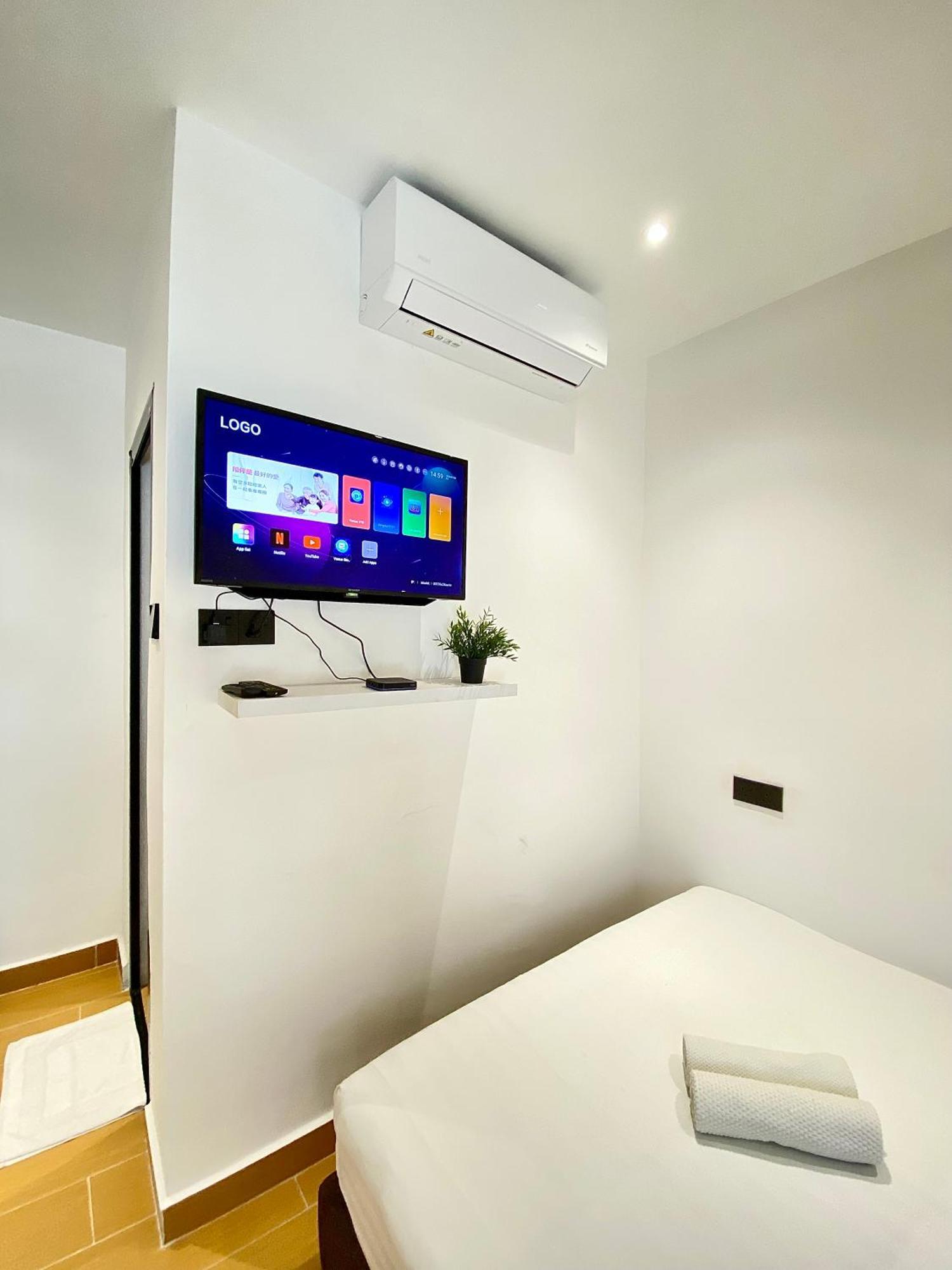 The 6N By Sky Hive Hotel George Town  Kültér fotó