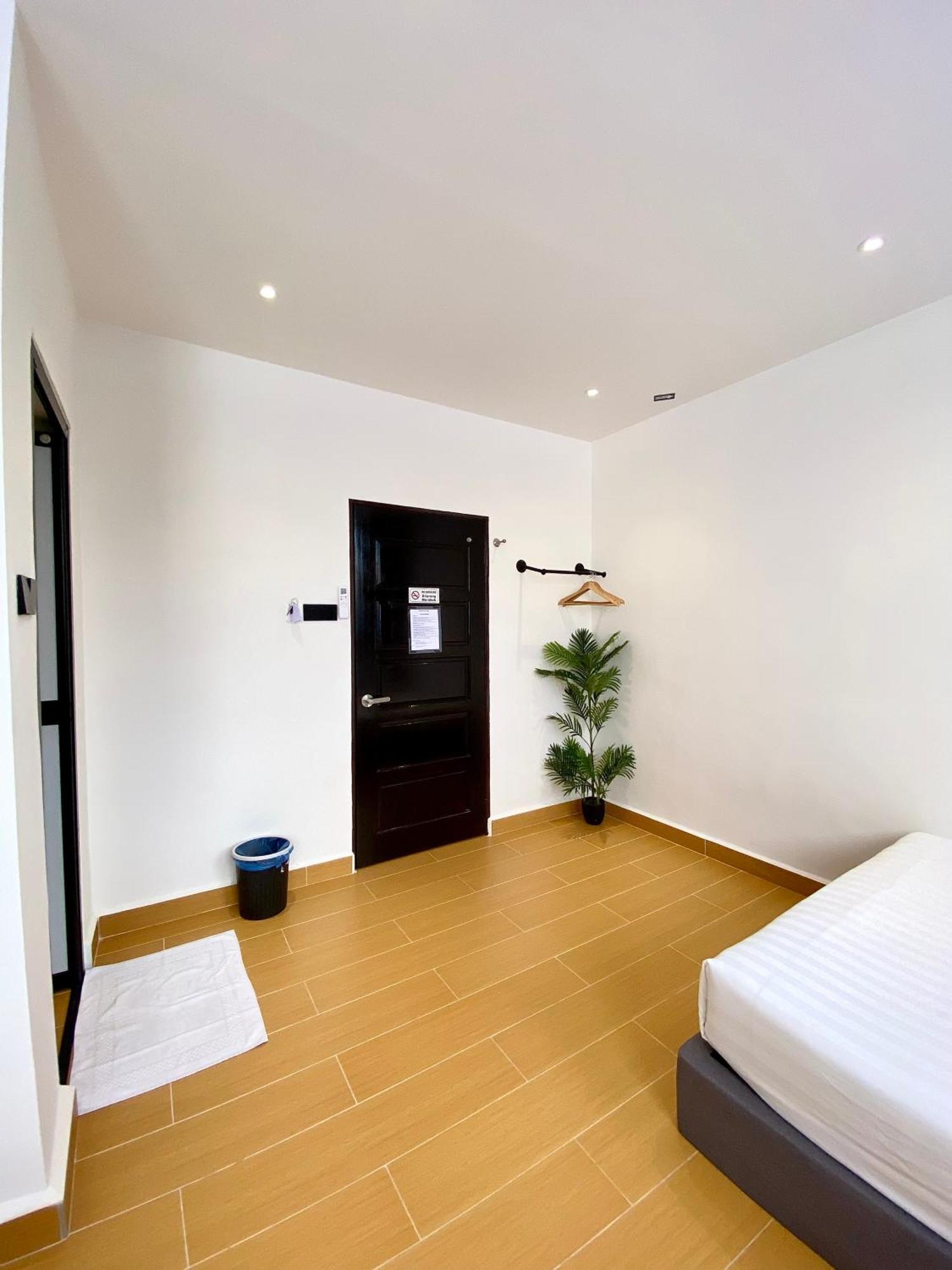 The 6N By Sky Hive Hotel George Town  Kültér fotó