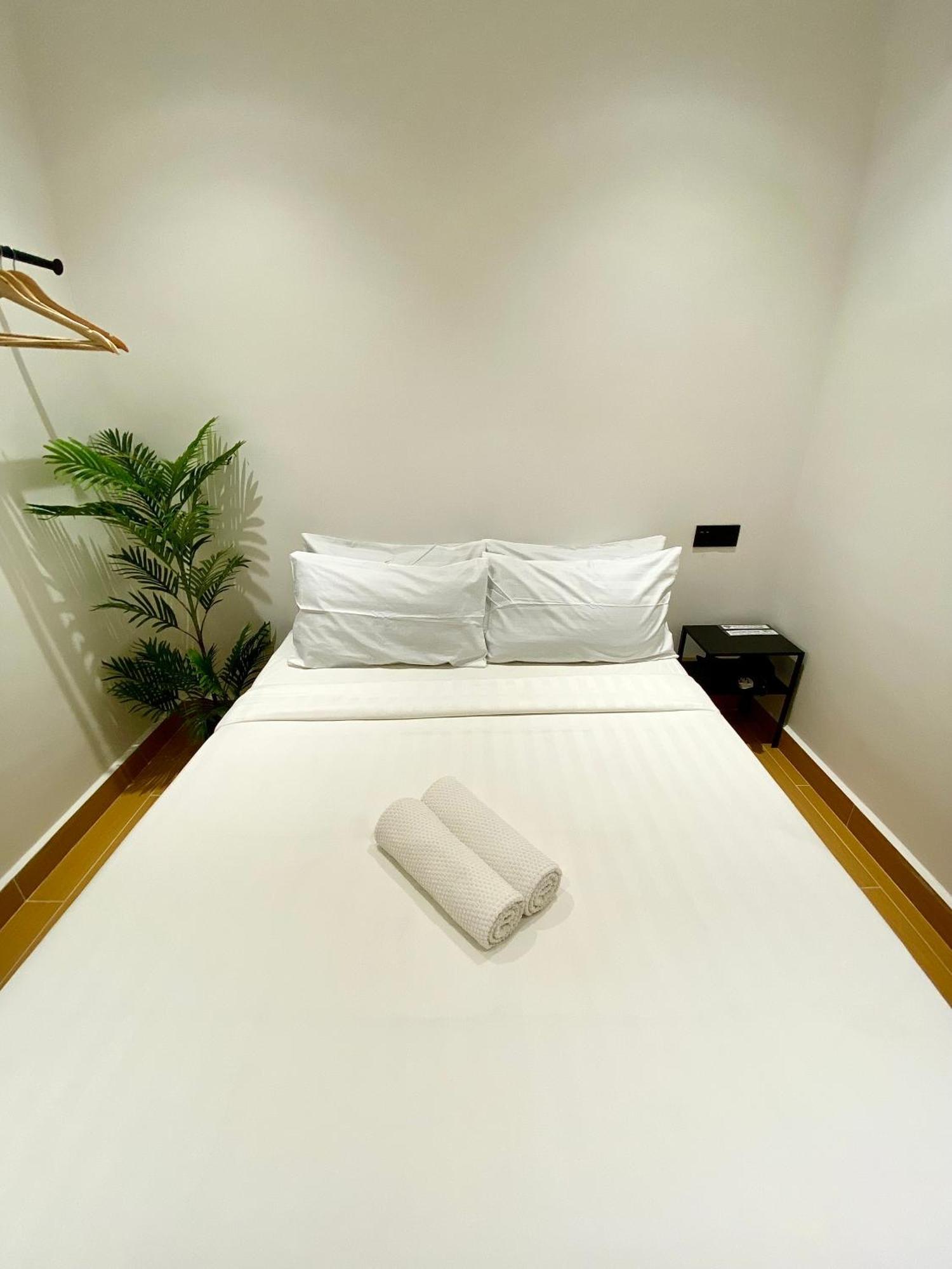 The 6N By Sky Hive Hotel George Town  Kültér fotó