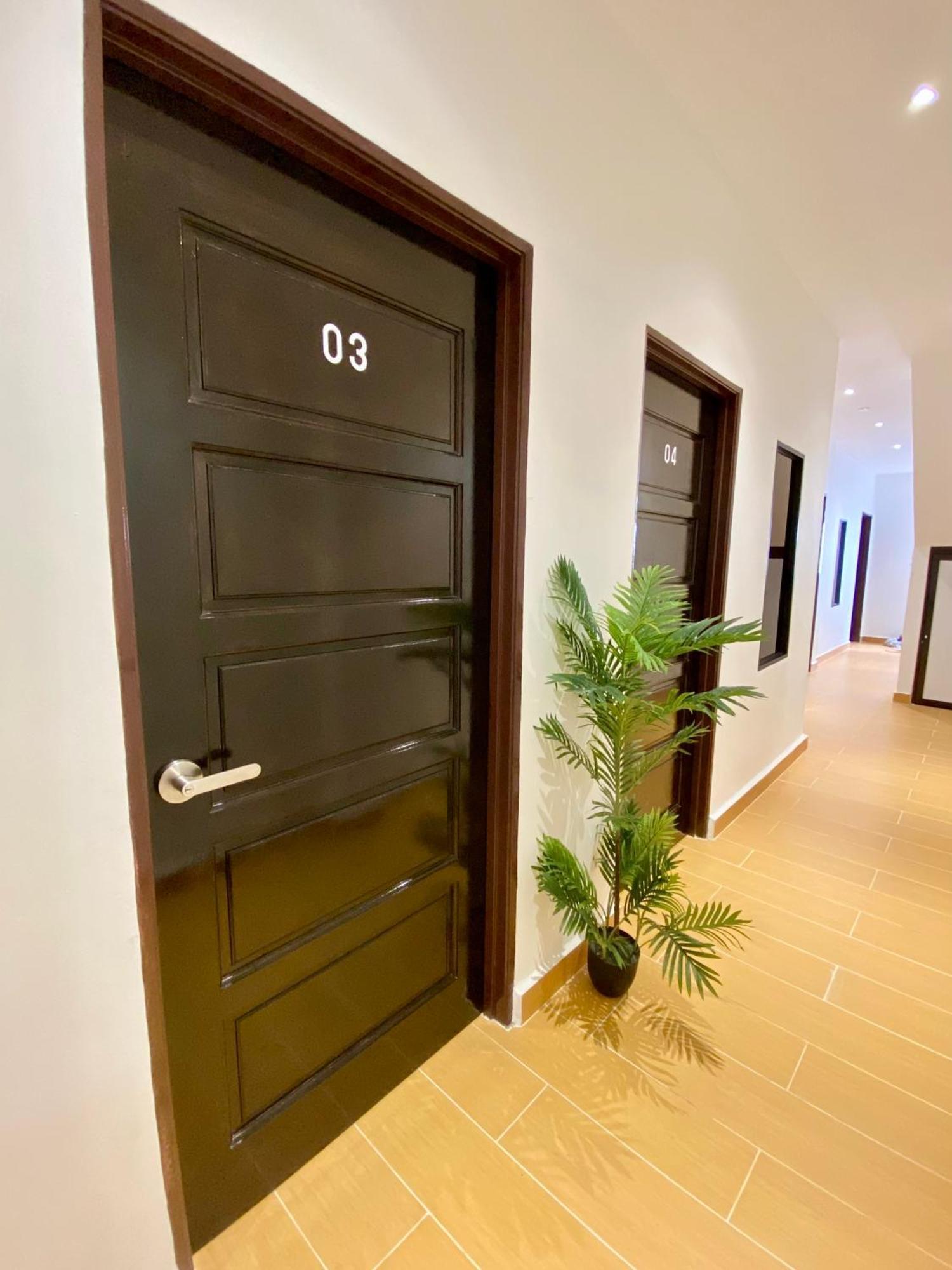 The 6N By Sky Hive Hotel George Town  Kültér fotó